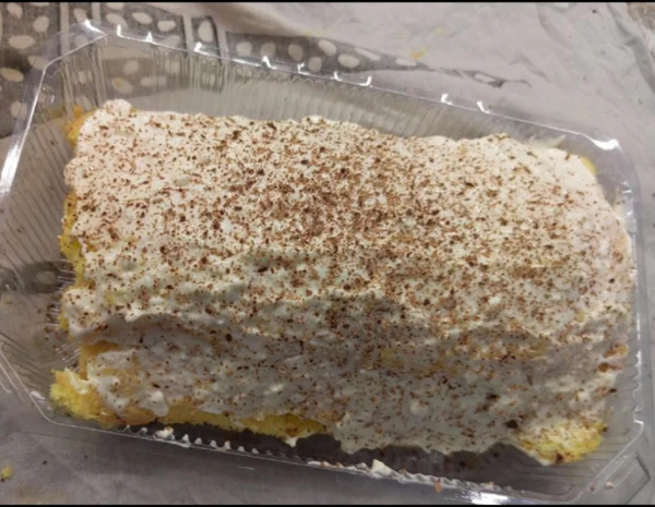 Бисквитный рулет с кремом чиз