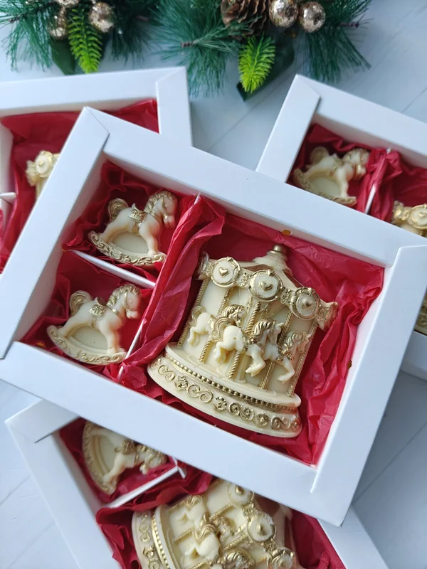 Новогодние шоколадные наборы