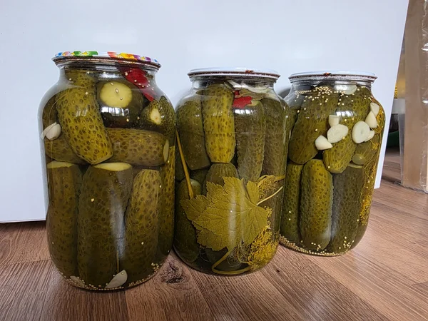 Маринованные огурцы