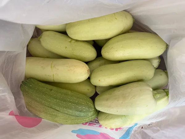 Кабачки мелкие