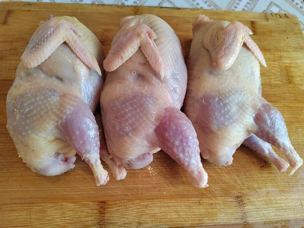 Тушки молодых перепелок