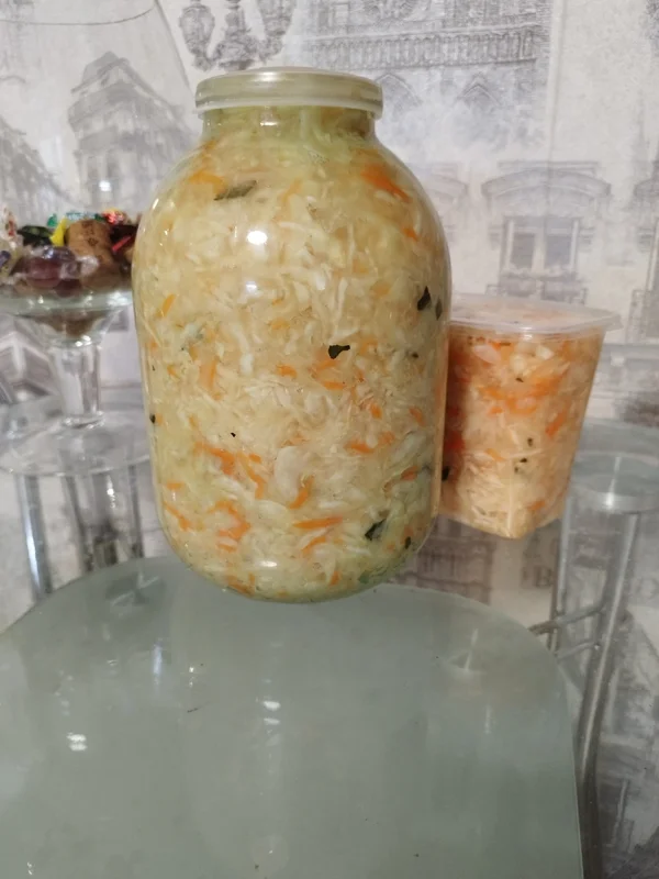 Домашняя квашеная капуста в собственном соку без сахара и уксуса