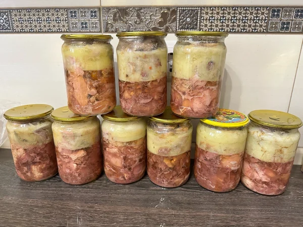 Тушенка из курица-утка