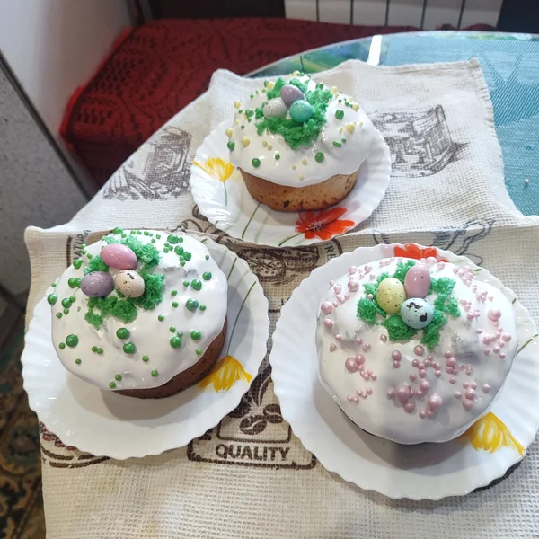 Куличи на сливках с изюмом