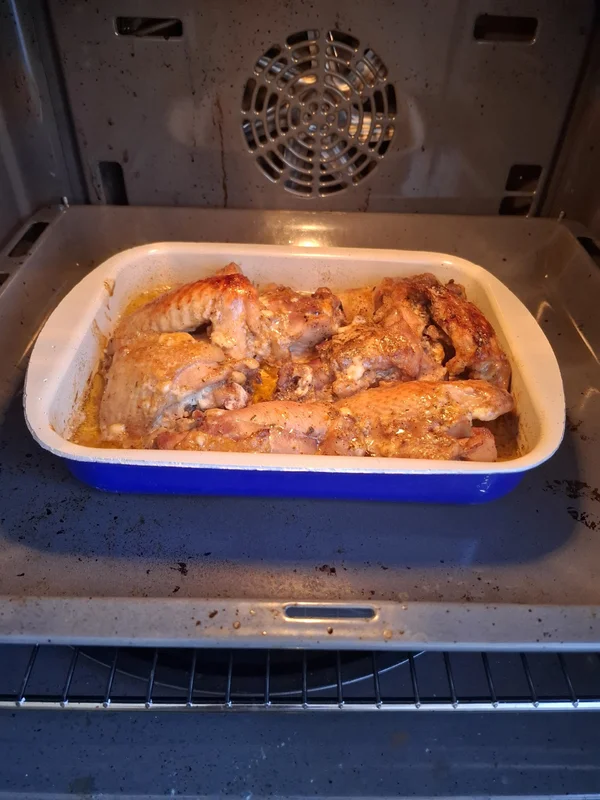 Мясо молодых курочек бройлеров