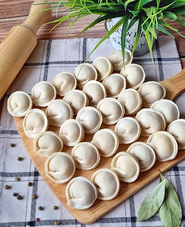 Курочка вязанка в беконе с картофелем, грибами и сыром