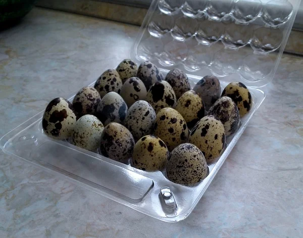 Перепелиные яйца