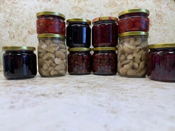 Маслята маринованные