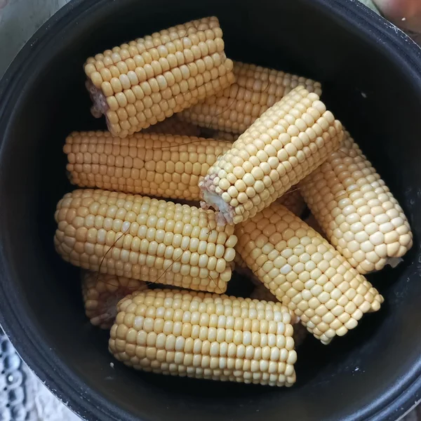 Кукуруза молочная