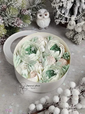 Зефирная, зимняя коробочка в ментоловых оттенках