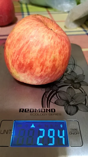 Яблоки