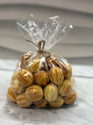 Орешки с вареной сгущенкой