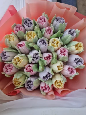 Купольная упаковка с 3-мя тюльпанами