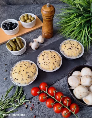 Курочка вязанка в беконе с картофелем, грибами и сыром