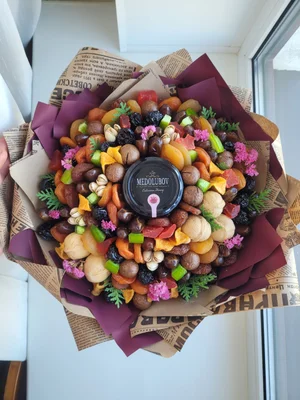 Букеты из сухофруктов