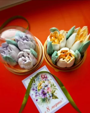 Купольная упаковка с 3-мя тюльпанами