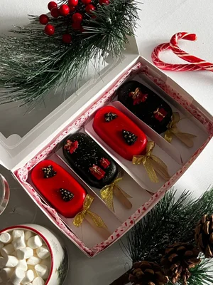 Новогодний сюрприз (снежок, мандарины,  ёлочные шары)