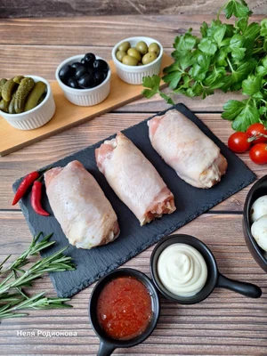 Курочка вязанка в беконе с картофелем, грибами и сыром