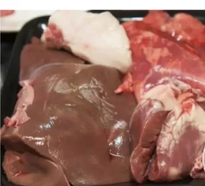 Свежий внутренний жир поросёнка