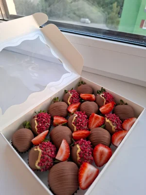 Клубника в бельгийском шоколаде