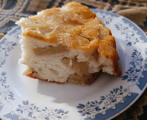Яблочный пирог с карамельными яблоками