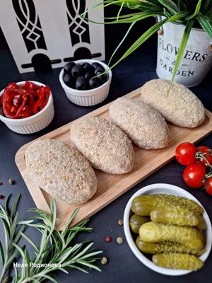 Курочка вязанка в беконе с картофелем, грибами и сыром