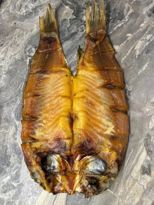 Лещ горячего копчения крупный