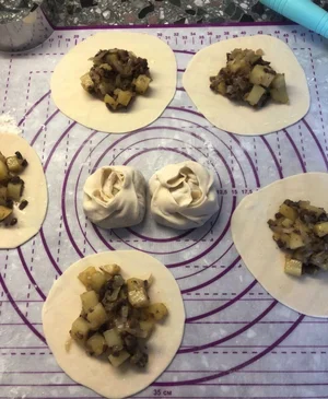 Манты с картошкой