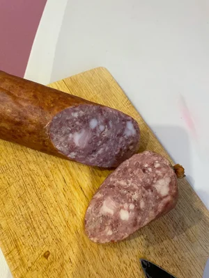 Домашняя колбаса свинина-говядина
