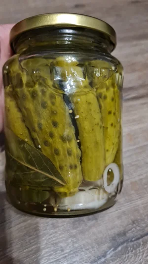 Маринованные огурцы, помидоры, ассорти