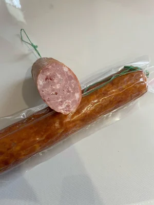 Копченая колбаса (разная рубленная и фаршем)