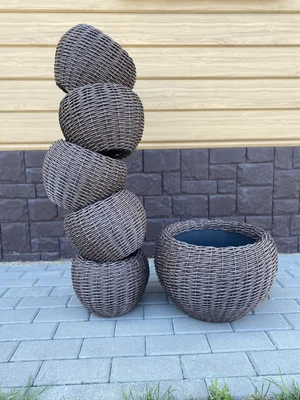 Кашпо из ротанга