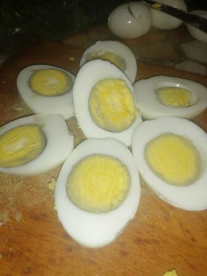 Куриные яйца