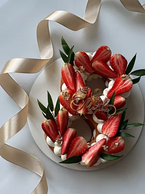 Торт "Медовик", цифра 8