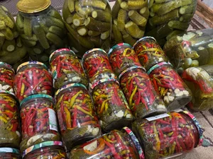 Огурцы маринованные