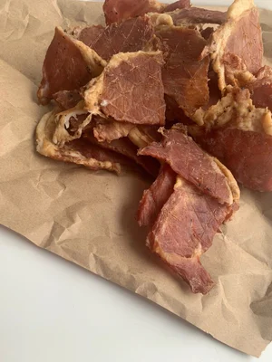Чипсы мясные