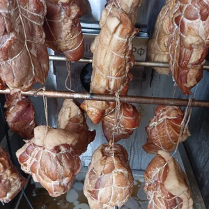 Окорок (домашнее копчение)