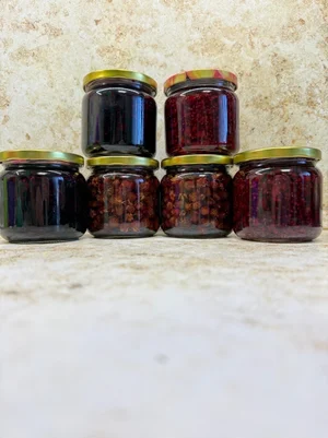 Маслята маринованные