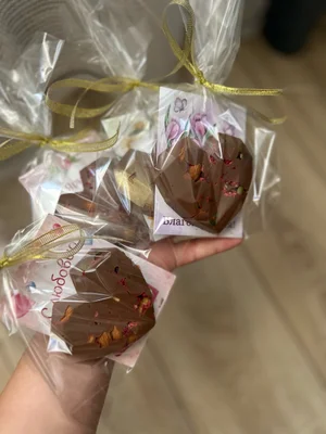 Шоколадное сердце из бельгийского шоколада с наполнением (орехи, фрукты, гранат, цукаты)