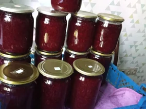 Помидоры мясистые красные и желтые