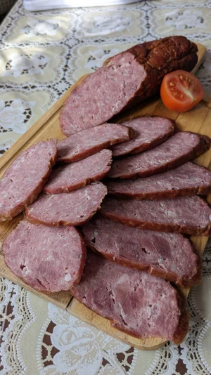 Натуральная домашняя колбаска