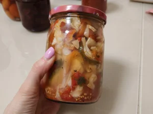 Огурцы + капуста + болгарский перец (салат)