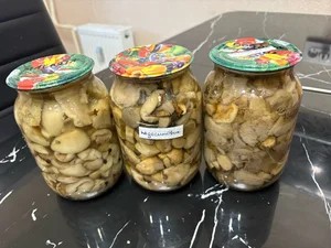 Маринованные маслята